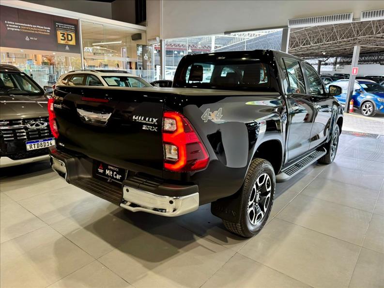  HILUX  2.8 D-4d Turbo CD SRX 4X4 3
