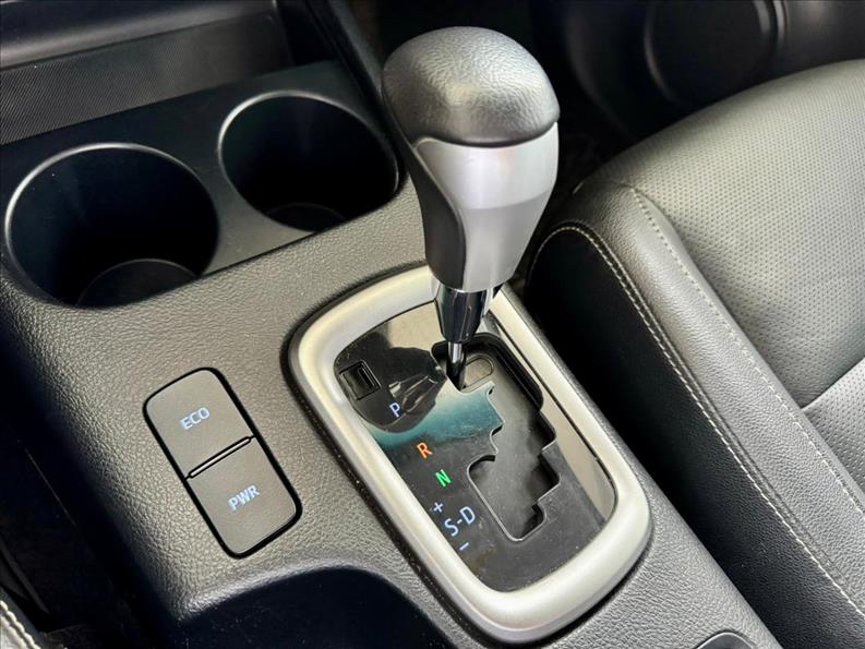  HILUX  2.8 D-4d Turbo CD SRX 4X4 11