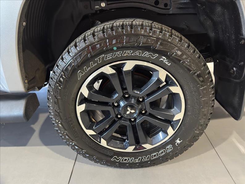  L200 TRITON  2.4 16V Turbo Sport HPE CD 4X4 