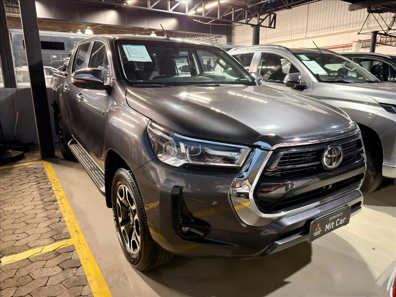  HILUX  2.8 D-4d Turbo CD SRX 4X4 