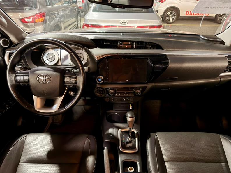  HILUX  2.8 D-4d Turbo CD SRX 4X4 3