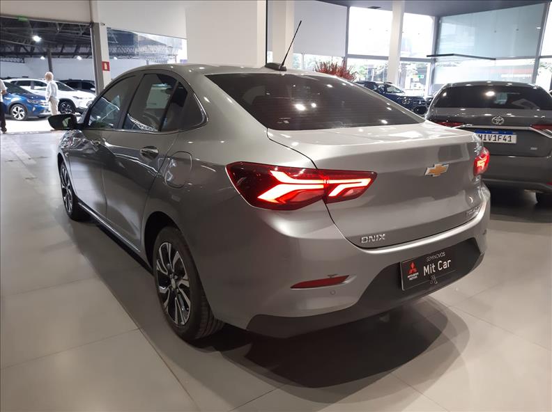  ONIX  1.0 Turbo Plus Premier 4