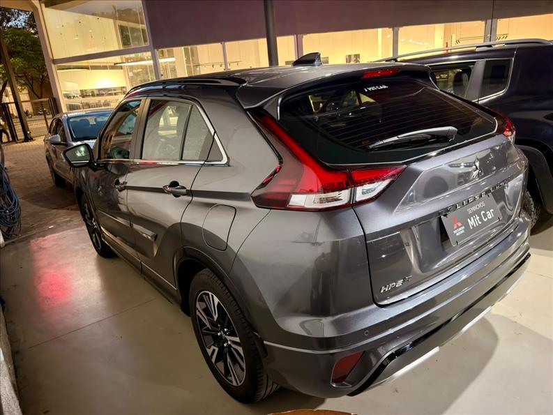  ECLIPSE CROSS  1.5 Mivec Turbo Hpe-s 4