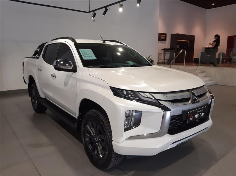 L200 TRITON  2.4 16V Turbo Sport HPE CD 4X4   L200 TRITON  2.4 16V Turbo Sport HPE CD 4X4