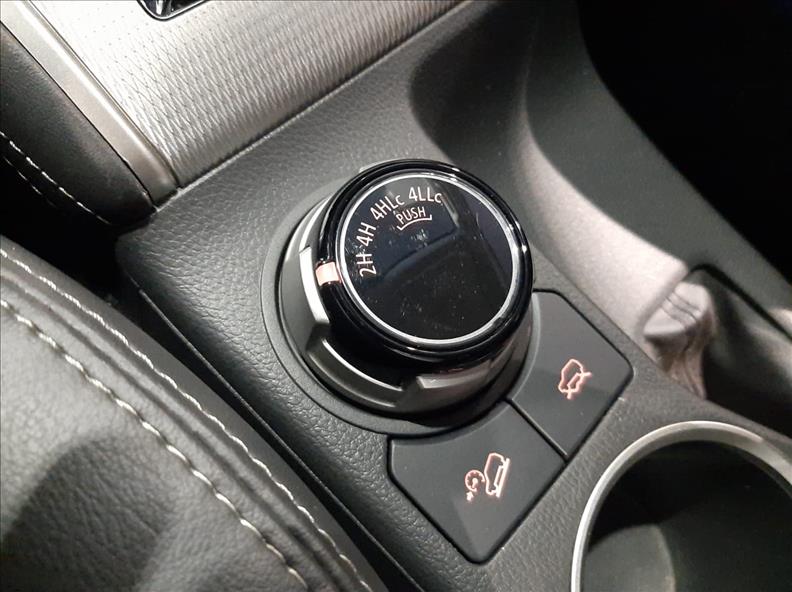 L200 TRITON  2.4 16V Turbo Sport HPE CD 4X4 11  L200 TRITON  2.4 16V Turbo Sport HPE CD 4X4 11