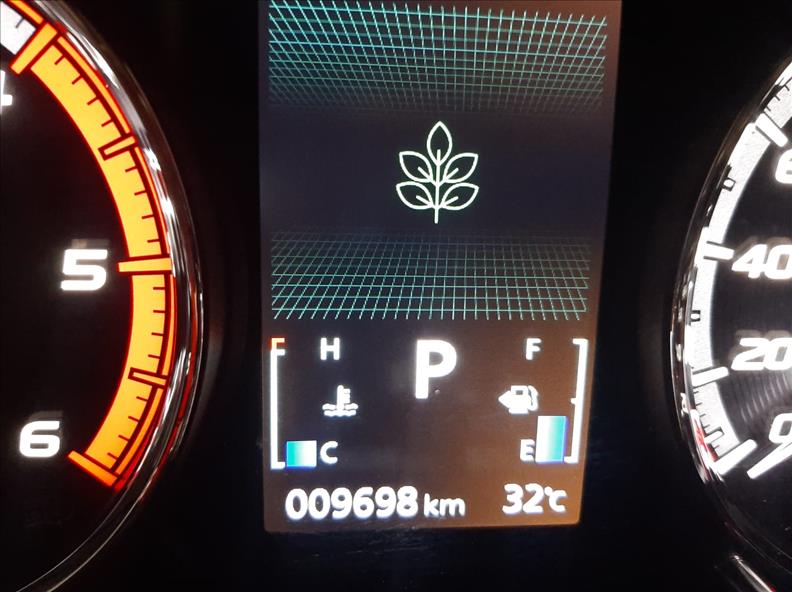 L200 TRITON  2.4 16V Turbo Sport HPE CD 4X4 12  L200 TRITON  2.4 16V Turbo Sport HPE CD 4X4 12