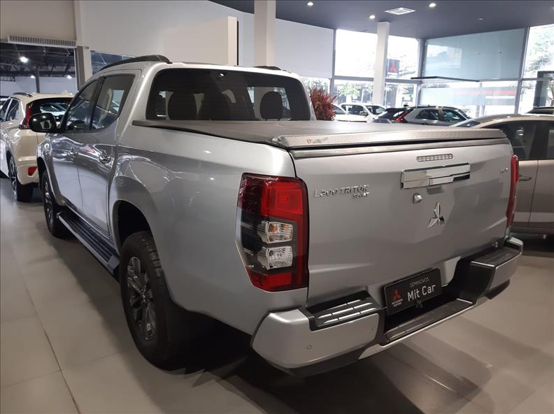  L200 TRITON  2.4 16V Turbo Sport HPE CD 4X4 4