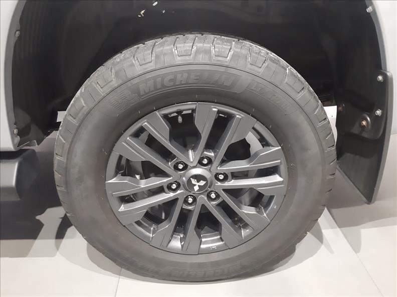  L200 TRITON  2.4 16V Turbo Sport HPE CD 4X4 6