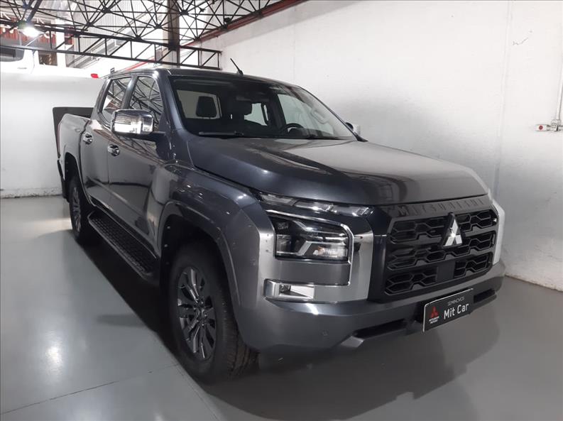  TRITON  2.4 Biturbo CD Hpe-s 4X4 