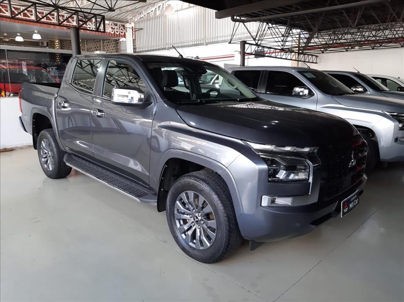  TRITON  2.4 Biturbo CD Hpe-s 4X4 