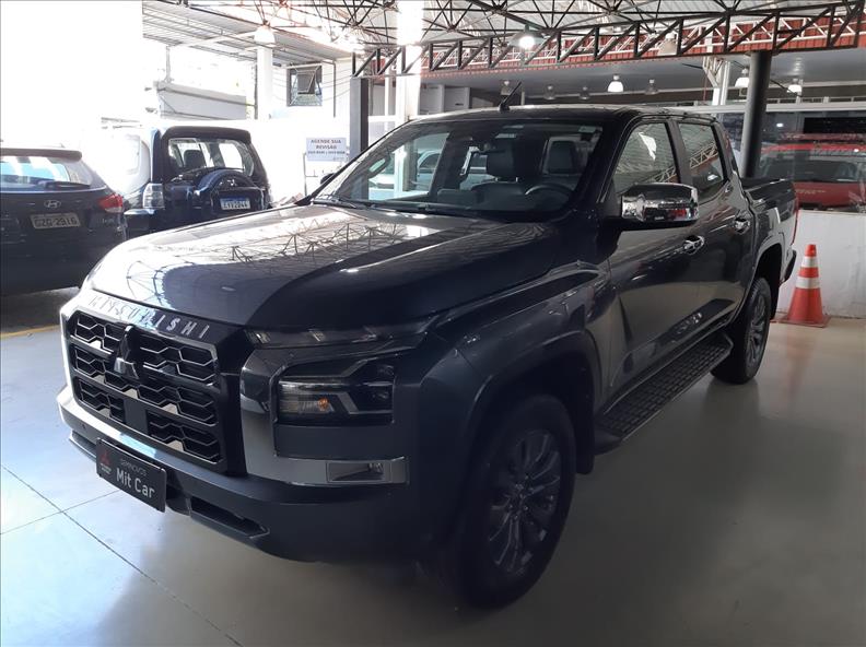  TRITON  2.4 Biturbo CD Hpe-s 4X4 1