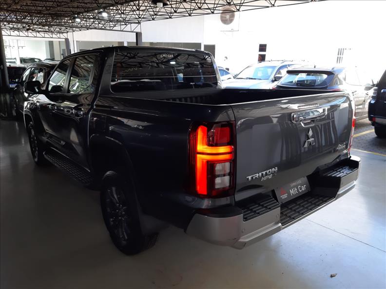  TRITON  2.4 Biturbo CD Hpe-s 4X4 4