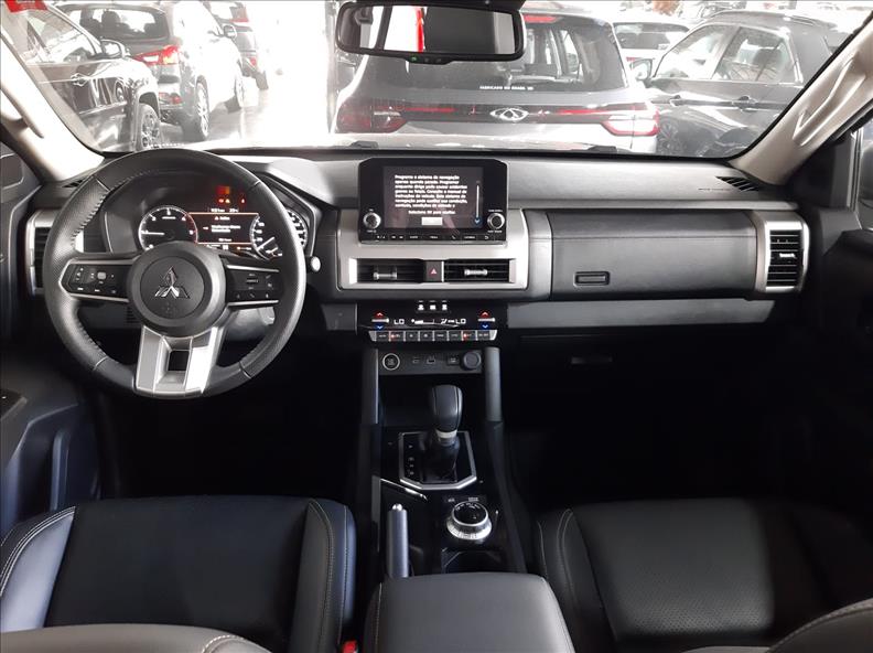 TRITON  2.4 Biturbo CD Hpe-s 4X4 7