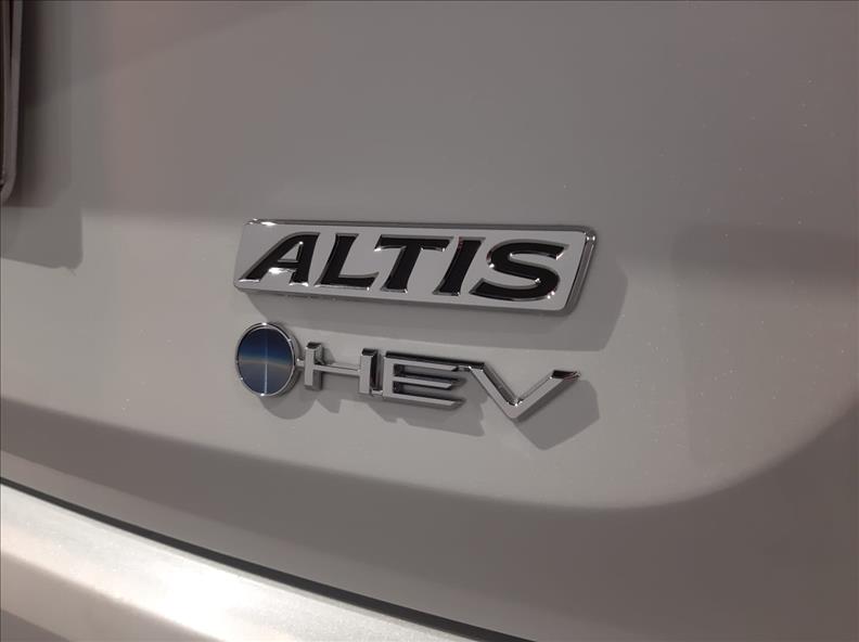  COROLLA  1.8 VVT-I Hybrid Altis Premium 7