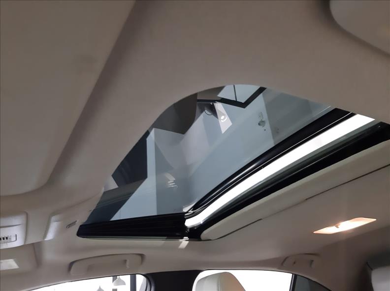 COROLLA  1.8 VVT-I Hybrid Altis Premium 12  COROLLA  1.8 VVT-I Hybrid Altis Premium 12