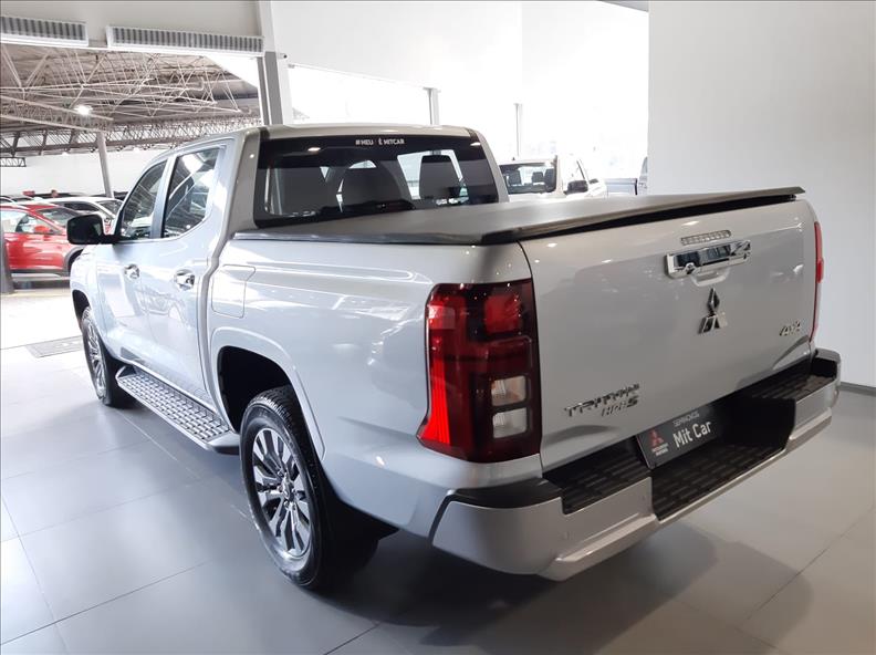  TRITON  2.4 Biturbo CD Hpe-s 4X4 4