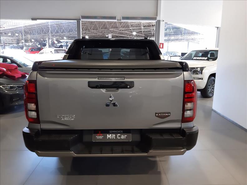  TRITON  2.4 Biturbo CD Katana 4X4 5