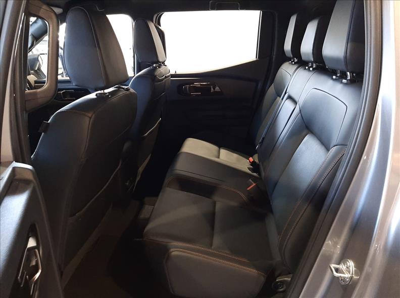  TRITON  2.4 Biturbo CD Katana 4X4 10