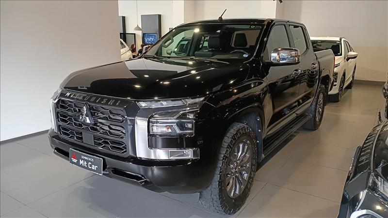  TRITON  2.4 Biturbo CD HPE 4X4 1