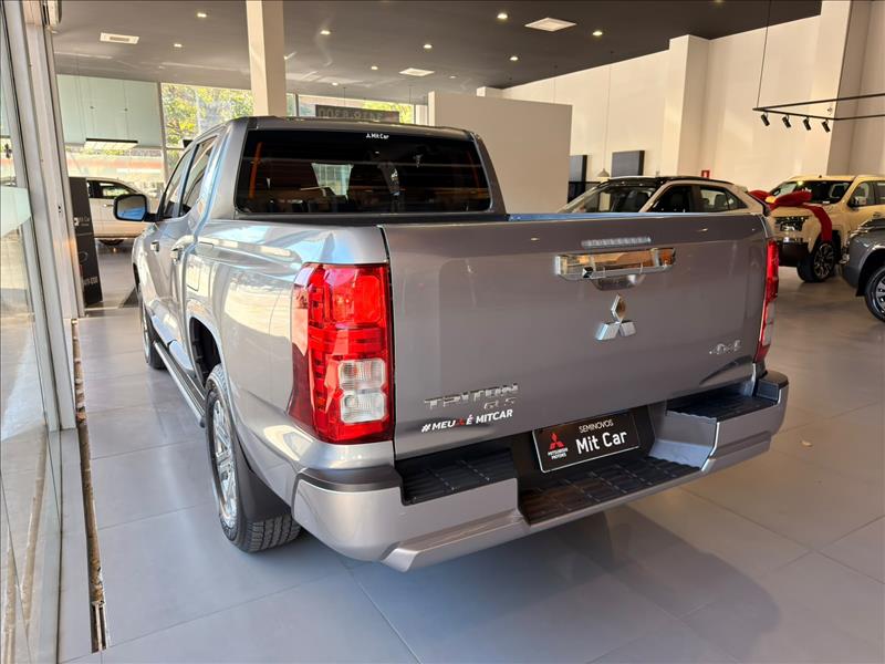  TRITON  2.4 Biturbo CD GLS 4X4 4
