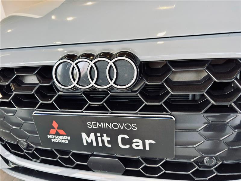  A3  2.0 TFSI Sedan Advanced 4