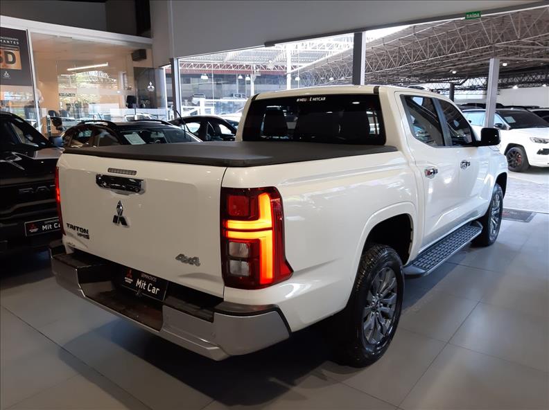  TRITON  2.4 Biturbo CD Hpe-s 4X4 3