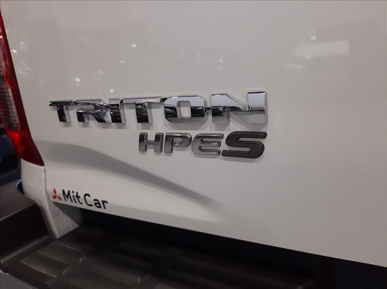  TRITON  2.4 Biturbo CD Hpe-s 4X4 6