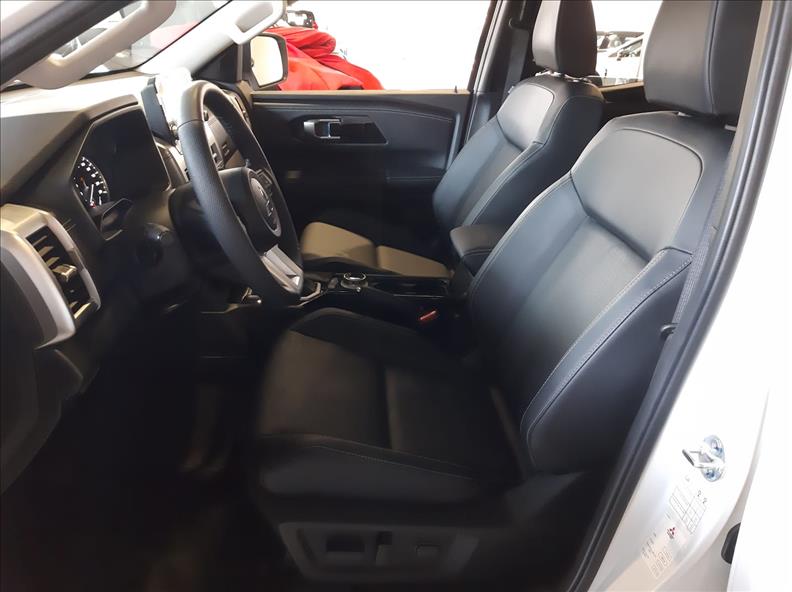 TRITON  2.4 Biturbo CD Hpe-s 4X4 10  TRITON  2.4 Biturbo CD Hpe-s 4X4 10