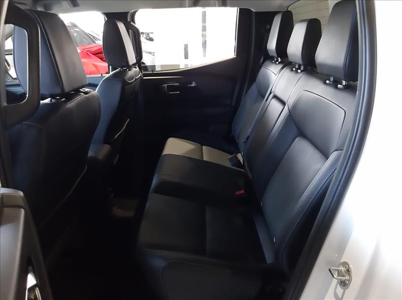  TRITON  2.4 Biturbo CD Hpe-s 4X4 10