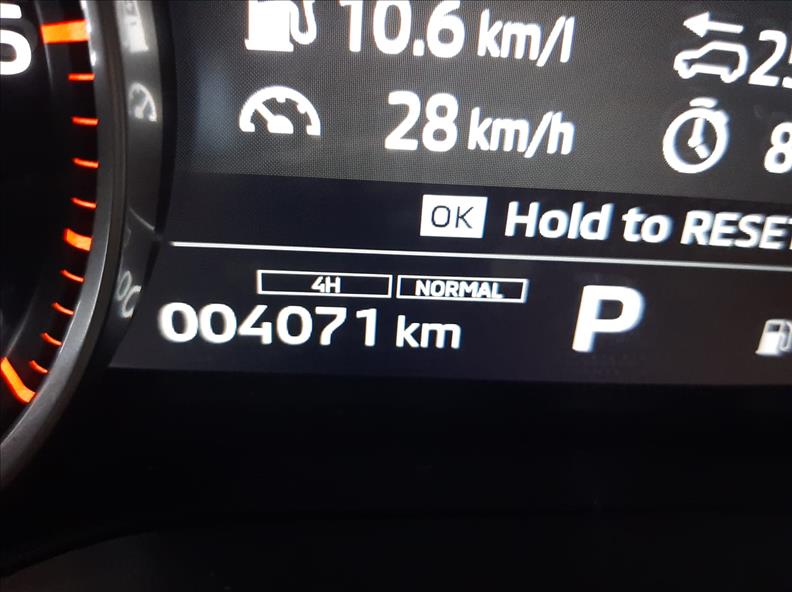 TRITON  2.4 Biturbo CD Hpe-s 4X4 12  TRITON  2.4 Biturbo CD Hpe-s 4X4 12