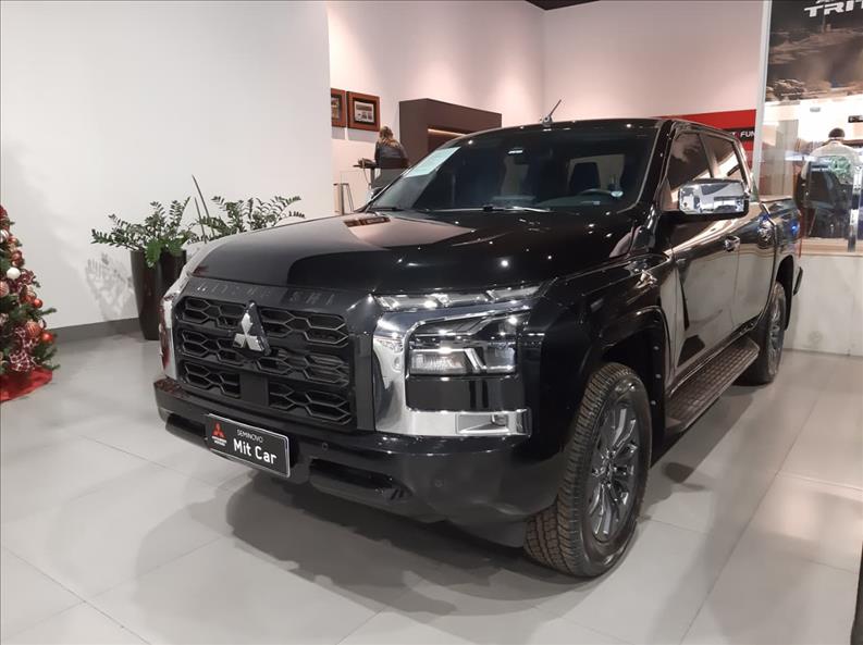  TRITON  2.4 Biturbo CD Hpe-s 4X4 1