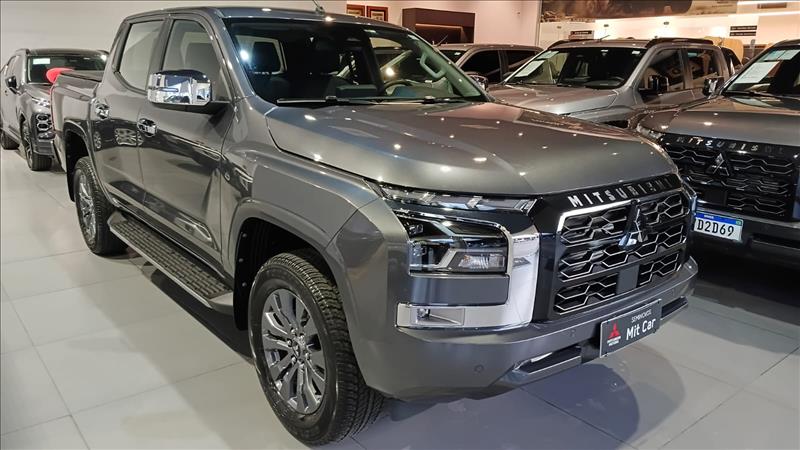  TRITON  2.4 Biturbo CD Hpe-s 4X4 