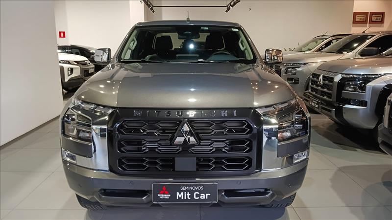  TRITON  2.4 Biturbo CD Hpe-s 4X4 2