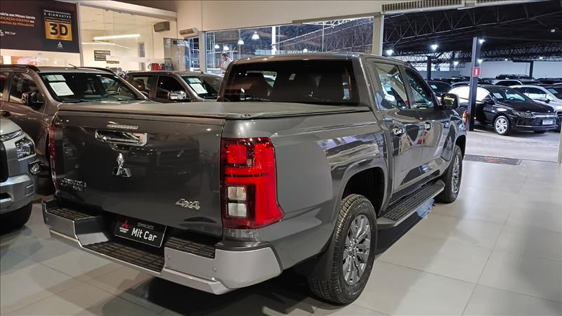  TRITON  2.4 Biturbo CD Hpe-s 4X4 3