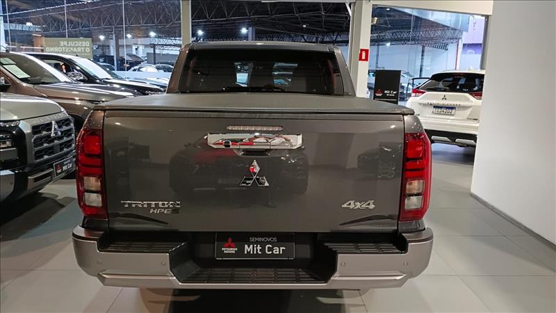  TRITON  2.4 Biturbo CD Hpe-s 4X4 5