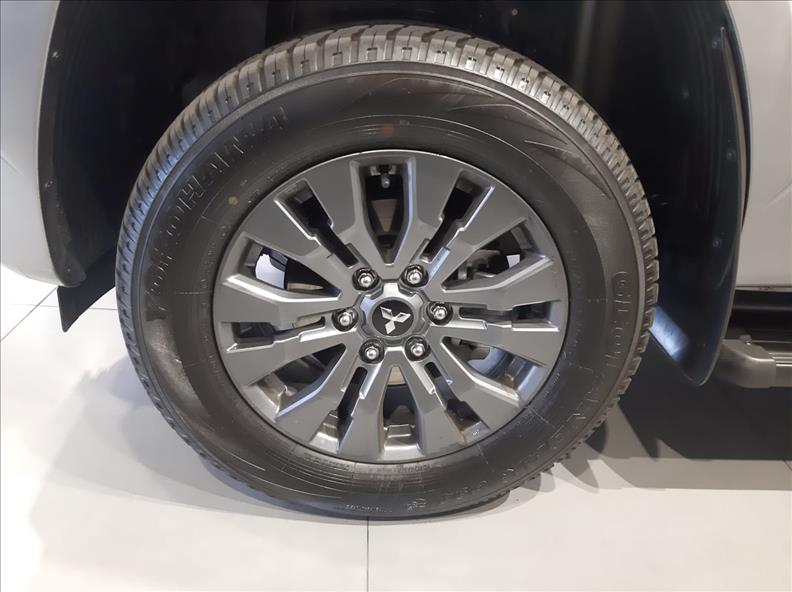  TRITON  2.4 Biturbo CD HPE 4X4 
