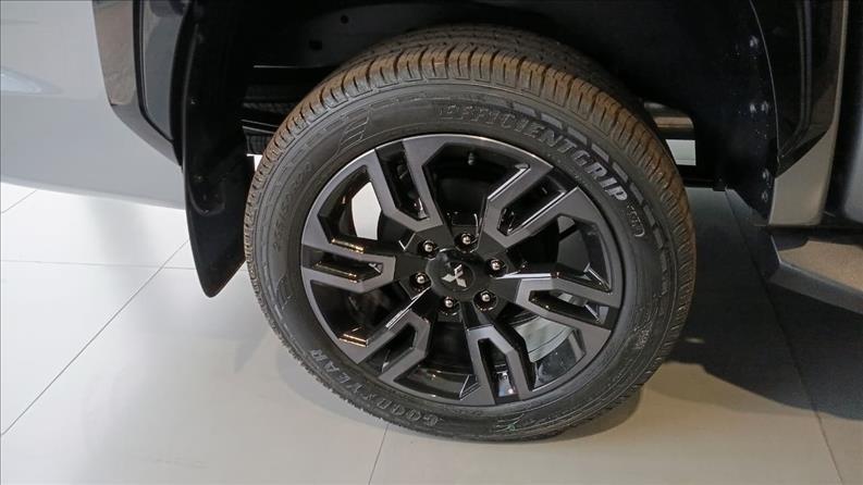  TRITON  2.4 Biturbo CD Katana 4X4 5