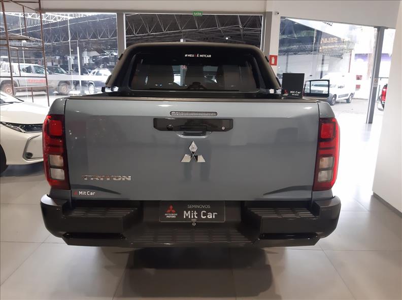  TRITON  2.4 Biturbo CD Tarmac 4X2 5