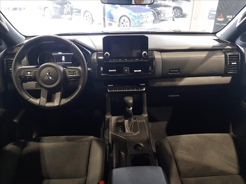  TRITON  2.4 Biturbo CD Tarmac 4X2 8