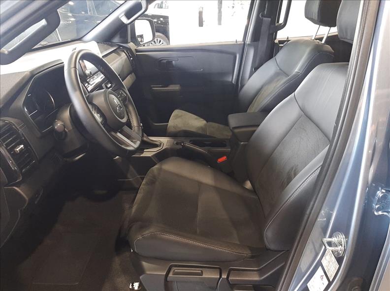  TRITON  2.4 Biturbo CD Tarmac 4X2 9