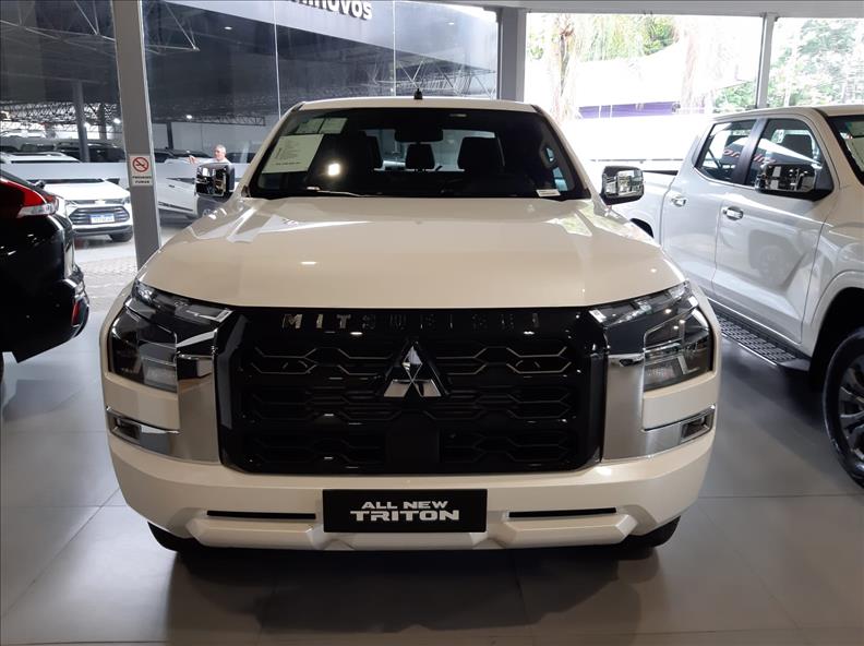  TRITON  2.4 Biturbo CD HPE 4X4 2