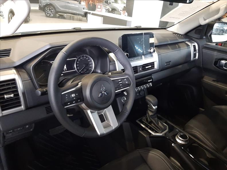  TRITON  2.4 Biturbo CD HPE 4X4 10