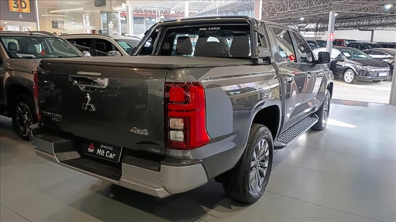  TRITON  2.4 Biturbo CD Hpe-s 4X4 3