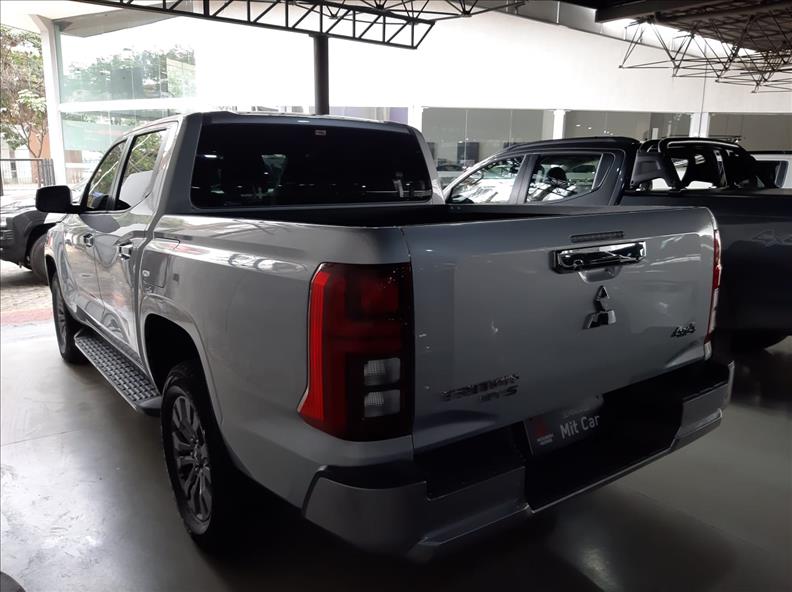  TRITON  2.4 Biturbo CD Hpe-s 4X4 4