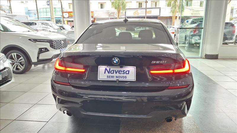  320I  2.0 16V Turbo M Sport 8