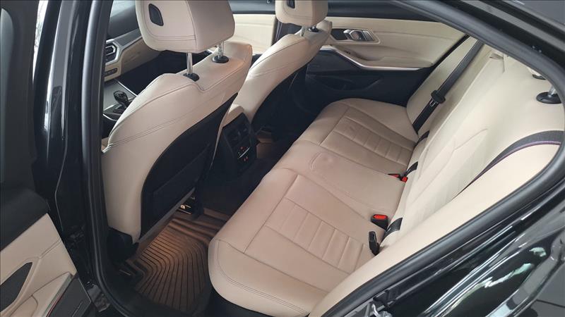  320I  2.0 16V Turbo M Sport 9