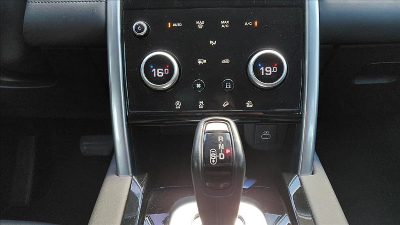  DISCOVERY SPORT  2.0 D200 Turbo SE 11