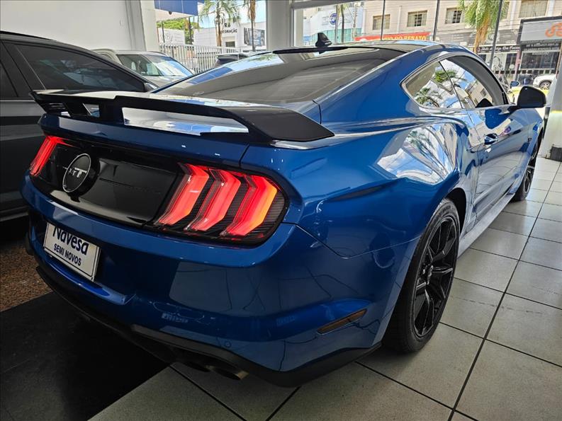  MUSTANG  5.0 V8 Ti-vct Black Shadow 2