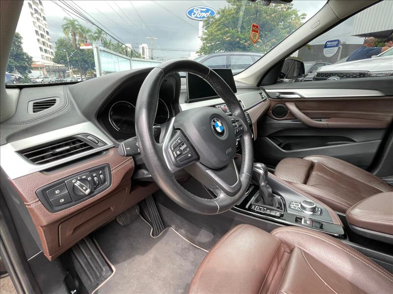  X1  2.0 16V Turbo Activeflex25i Sport 4