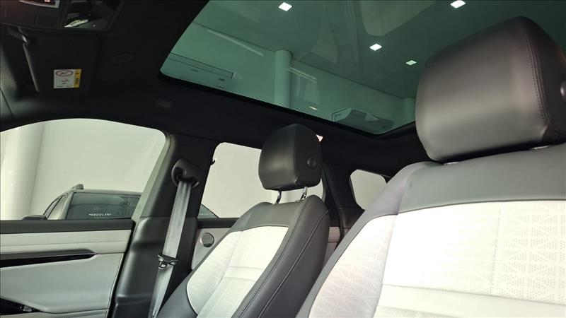  RANGE ROVER EVOQUE  2.0 P250 R-dynamic HSE AWD 4